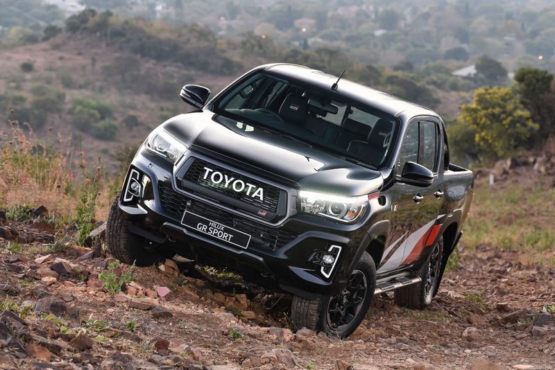 Illustration for article titled The Giant Emblem Grille on the Toyota Hilux GR Sport Is Just the Best
